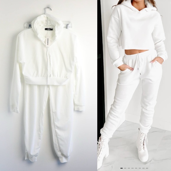 CBR Pants - NWT White Two Piece Coord Set Long Sleeve cropped hoodie joggers sweat pants M